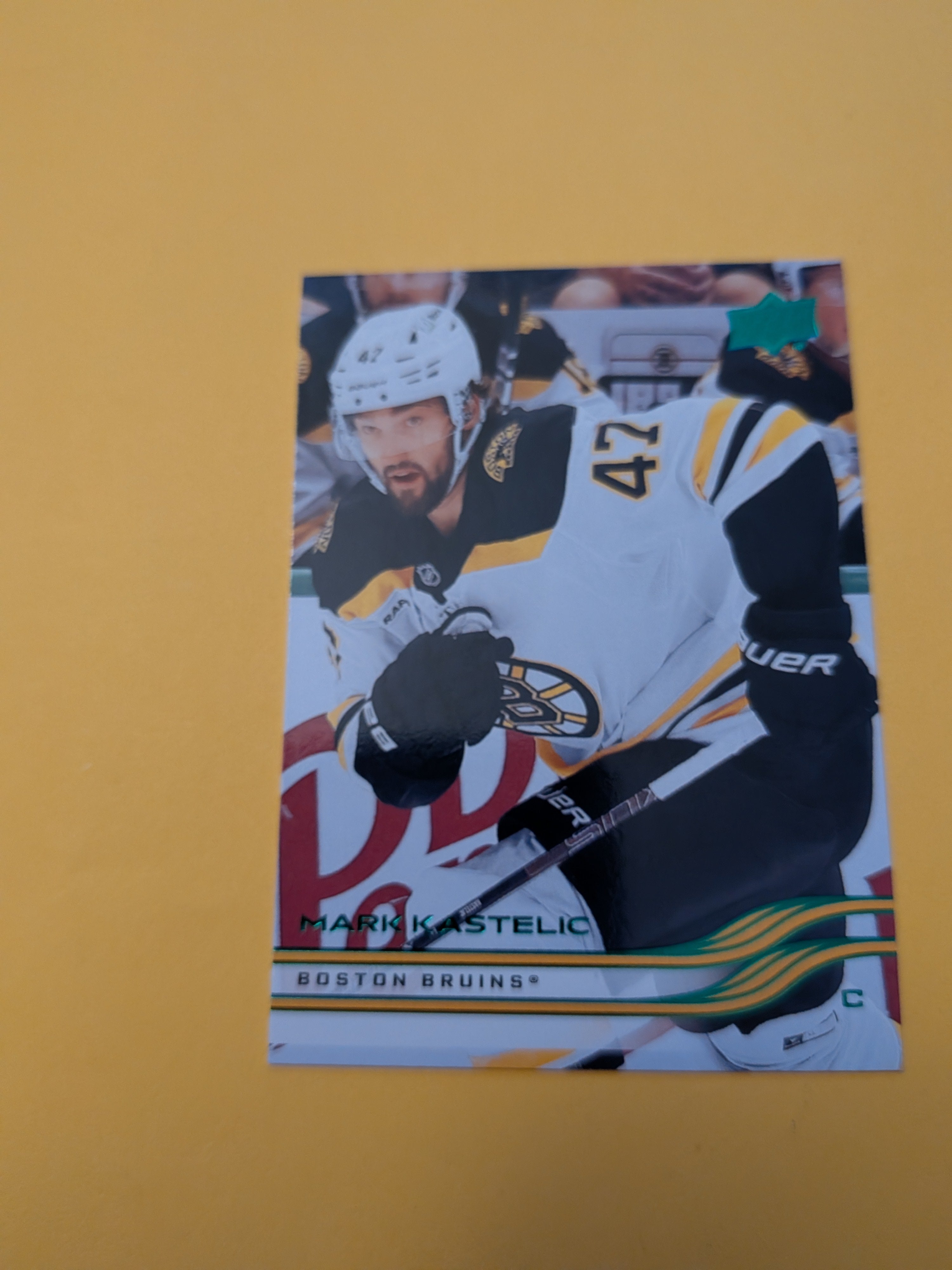 Mark Kastelic 25-26 Upper Deck Green Holiday Card