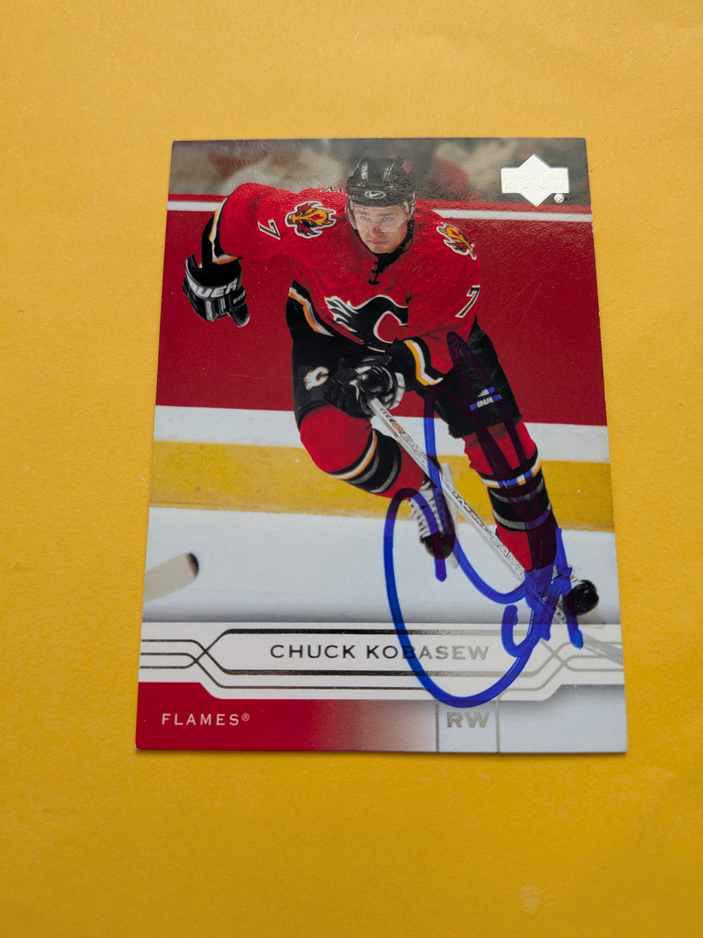 Chuck Kobasew Signed Calgary Flames Card E