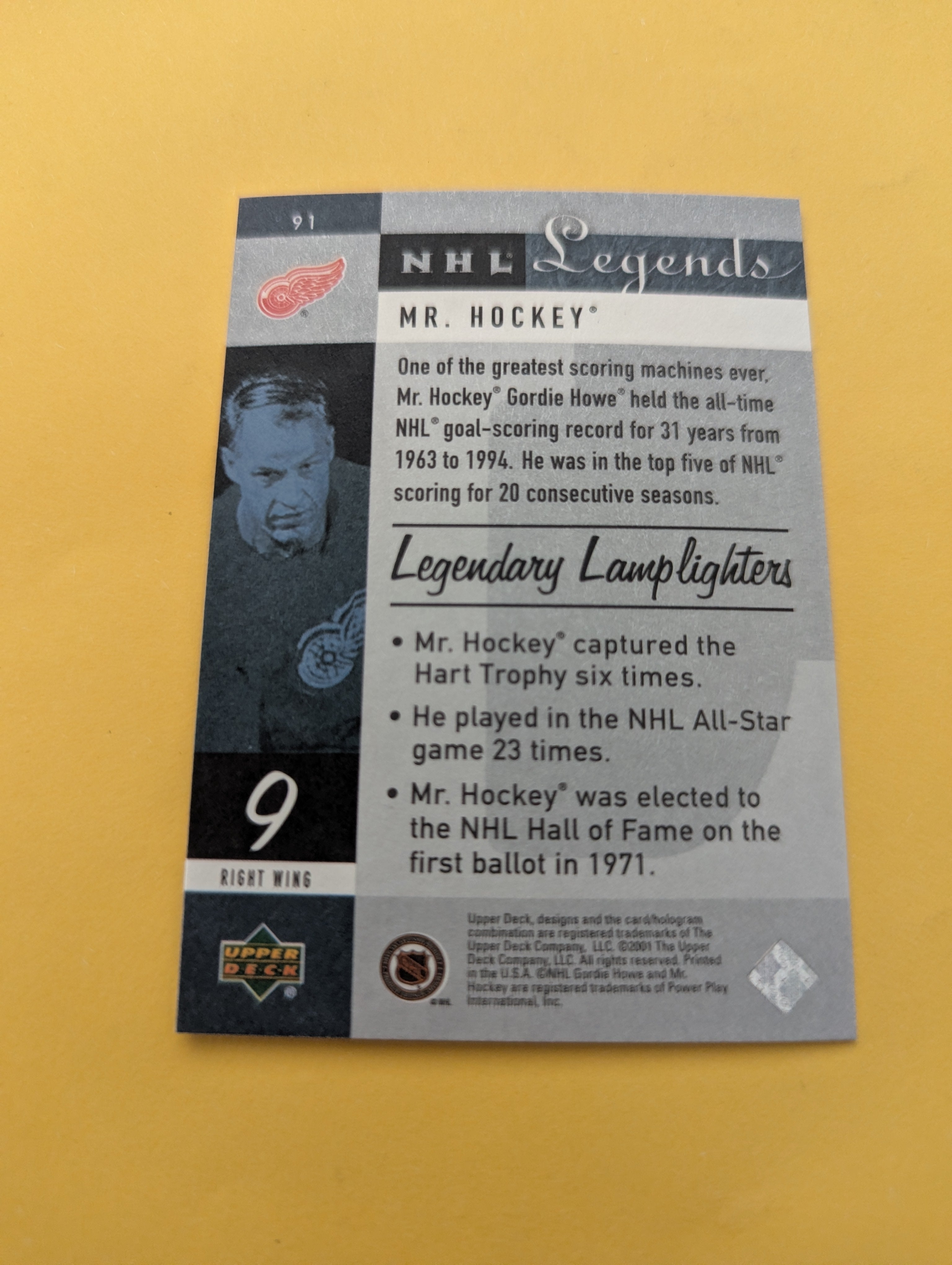 Gordie Howe 01-02 Upper Deck NHL Legends Card