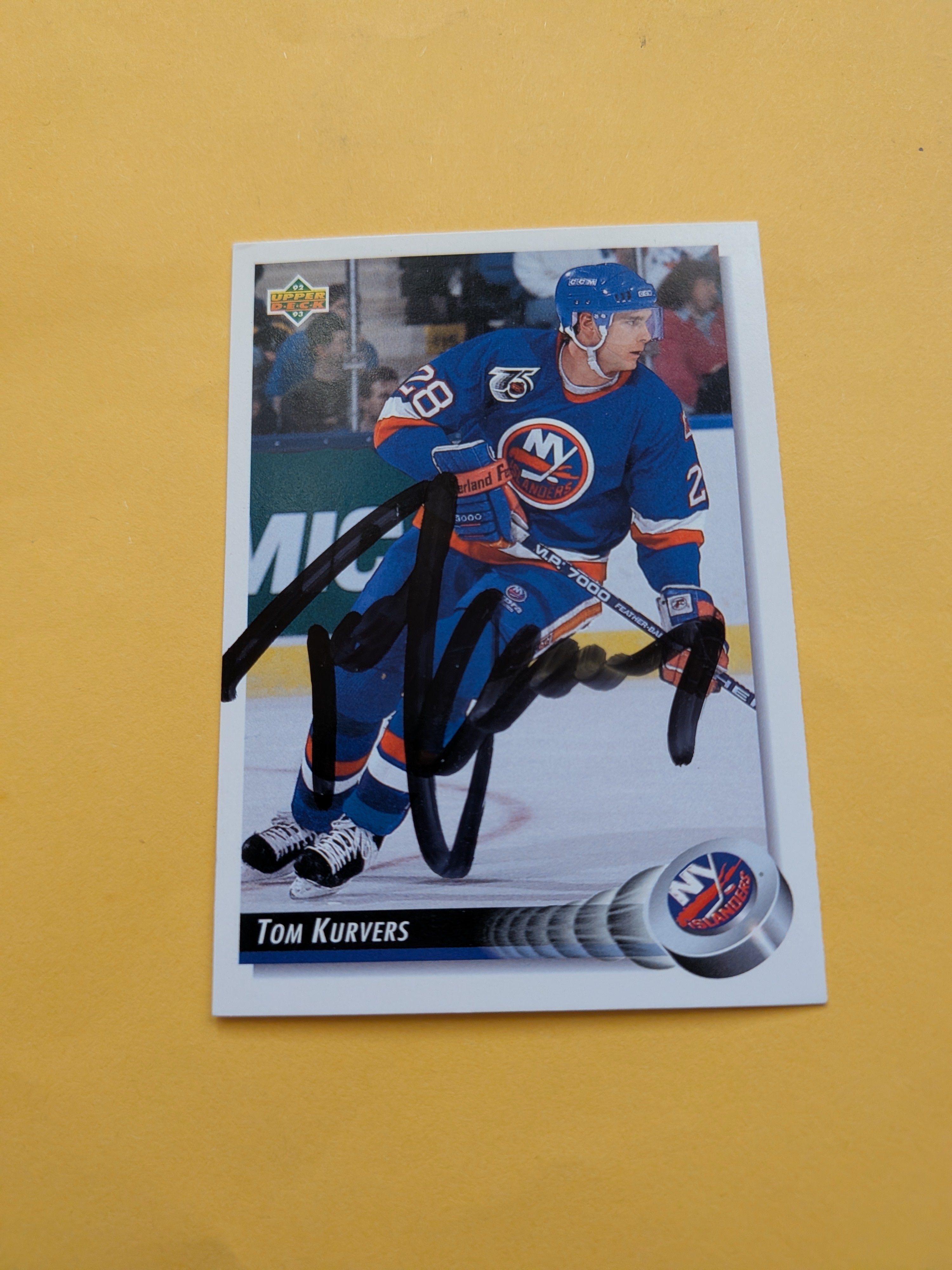 Tom Kurvers Signed New York Islanders Card B